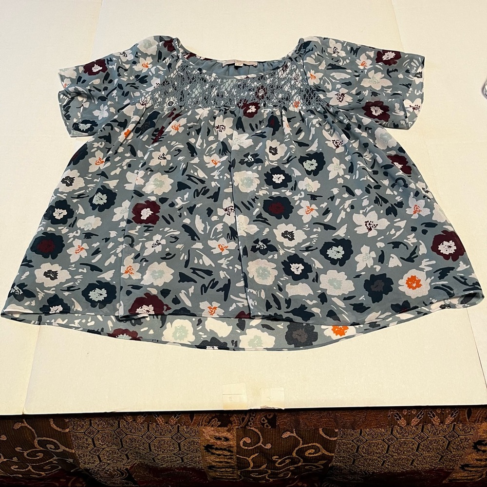 Ann Taylor LOFT Womens Size‎ Small Green Blue Floral Peasant Flutter Top Blouse